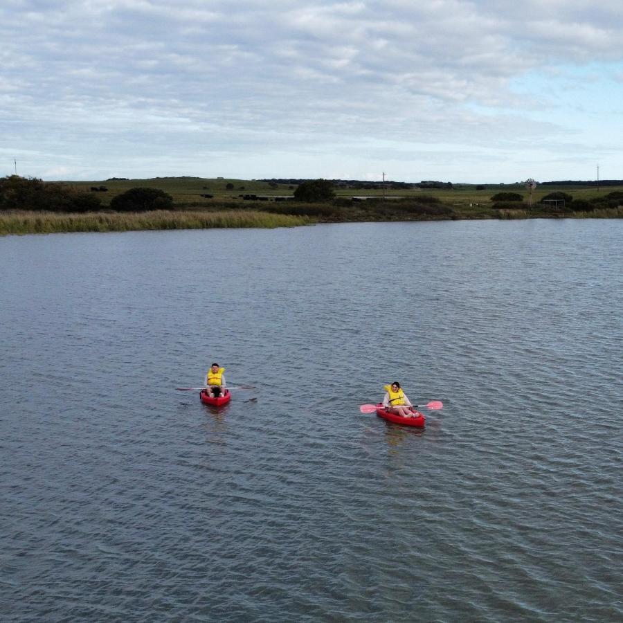 Coorong Island Retreat - Farm Stay At Pet Friendly Property Meningie Экстерьер фото